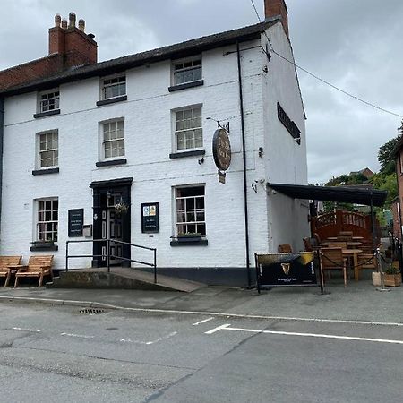 Old New Inn, Llanfyllin Kültér fotó